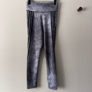 ADIDAS 3 STRIPE HIGH-RISE AEROREADY 7/8 LEGGINGS GRAY BLACK SIZE SMALL